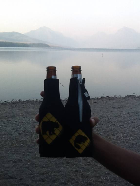 Deliciosa cerveja no Lake McDonald, no Glacier National Park, em Montana, nos Estados Unidos